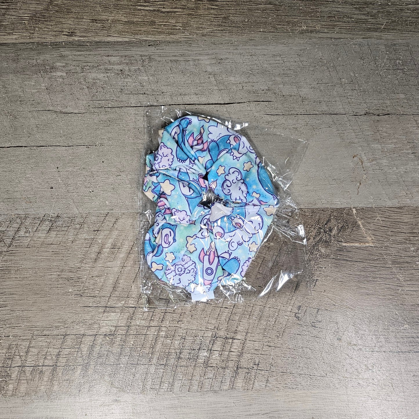 milk silk Scrunchy - snore